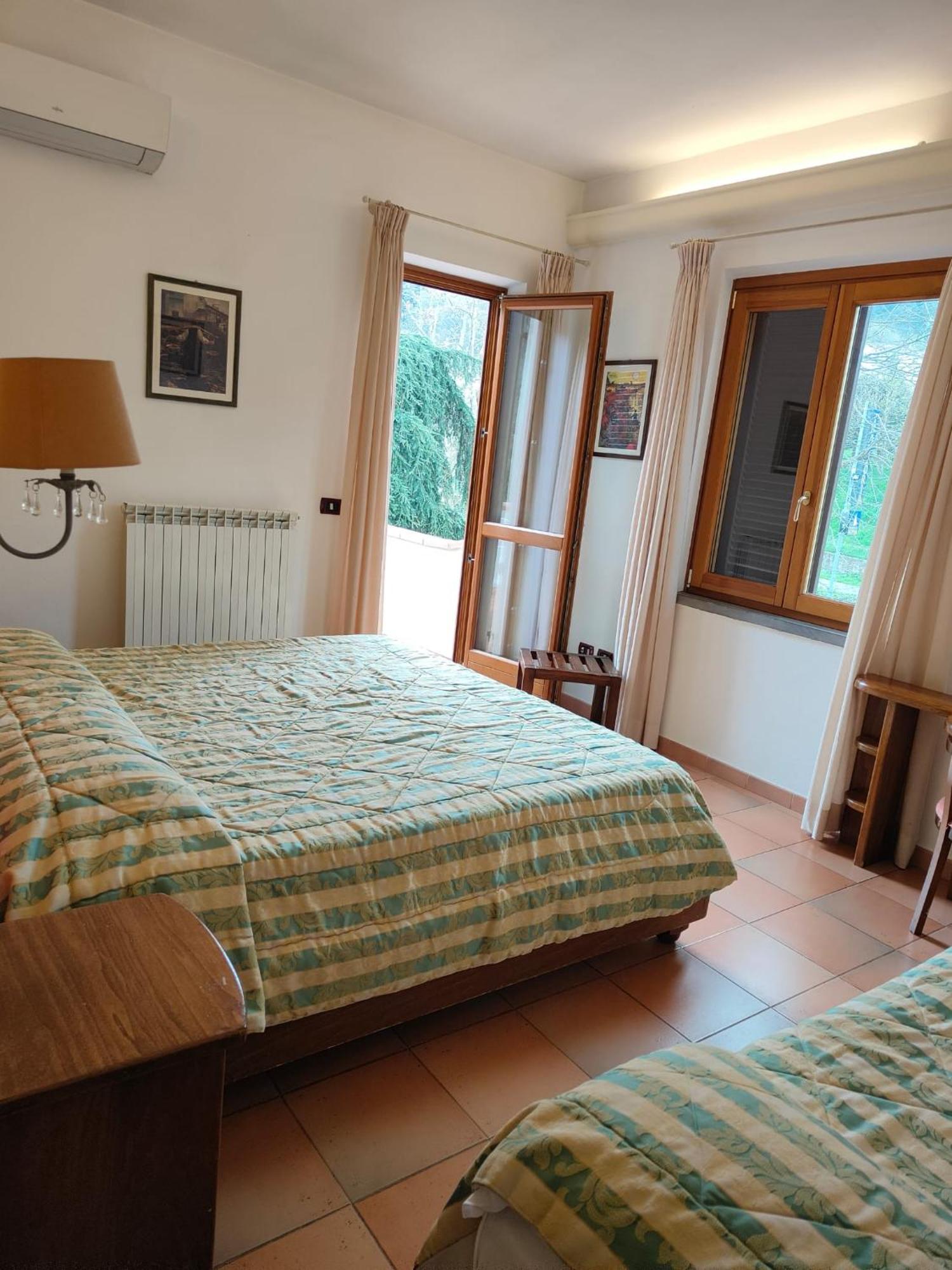Hotel Ristorante Da Carlos Santa Maria Giudice Экстерьер фото